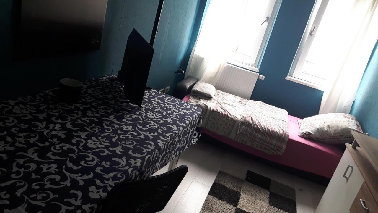 Alter Deutscher Ring Krefeld Zewnętrze zdjęcie